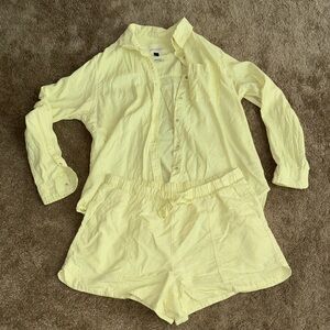 Universal Thread Light Yellow Relaxed Fit Shirt